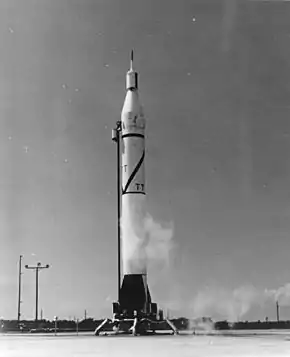 Le lanceur Juno I #44 du satellite Explorer 4 en 1958.