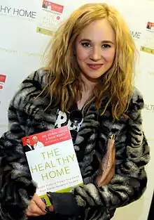 Juno Temple (Anne d'Autriche)