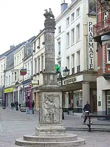 Reconstitution d'une colonne découverte à Arlon en 1972