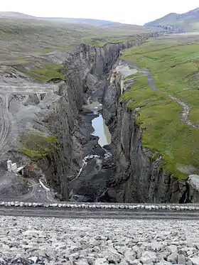 La partie non ennoyée de la Hafrahvammagljúfur en 2010 vue depuis le barrage de Kárahnjúka.