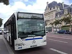 Mercedes Citaro n°878 du réseau de Vélizy à Versailles sur la ligne 22.