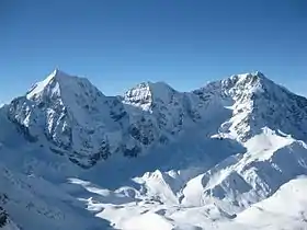 Le Monte Zebrù (au centre), avec le Gran Zebrù (à gauche) et l'Ortles (à droite).