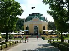 Le Pavillon de la ménagerie impériale, dans l'actuel Zoo de Schönbrunn, (1752, état actuel).