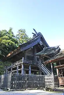 Le sanctuaire Kamosu-jinja.