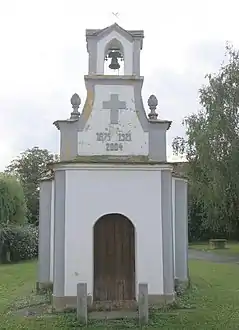 Chapelle : façade.