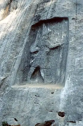 Bas-relief de Karabel : le roi Tarkasnawa de Mira en roi-guerrier.