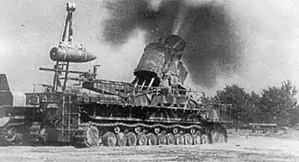 Un mortier de 600 mm Karl tirant sur Varsovie en 1944.