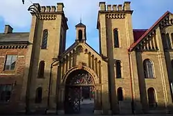 Le bâtiment Charles XII de Katedralskolan.