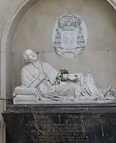 Mausolée de Mgr. Charles-François Pisani de la Gaude († 1826).