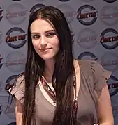 Katie McGrath interprète Lena Luthor