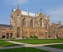 Photographie du Keble College à Oxford en 2006.