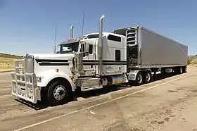 Kenworth W900