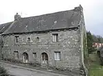 Maison au chevet de l'église, inscrite à l'inventaire supplémentaire des monuments historiques.