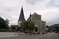 Église de Zonhoven avec sa vieille tour (21 mai 2006).