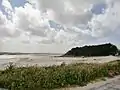 Kerlouan : le port de Tresseny (baie de Tresseny) à marée basse vu depuis le côté Kerlouan.