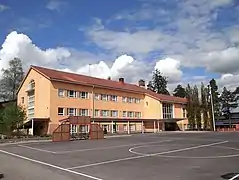 L'école élémentaire.