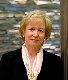 Kim Campbell, première femme Première ministre en Amérique ( Canada ; 1993).