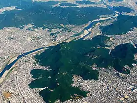 Vue aérienne du mont Kinka.