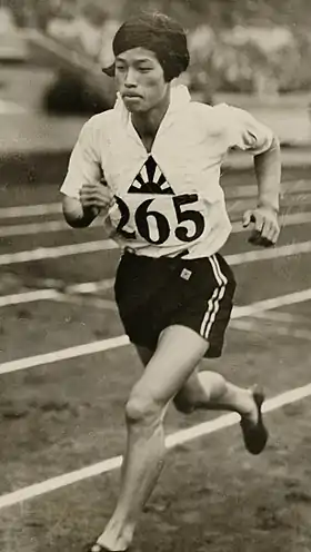 L'athlète japonaise Kinue Hitomi pendant les Jeux Olympiques de 1928.