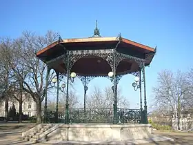 Kiosque à musique du Jardin d'Orsay à Limoges.