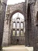 Le bras nord du transept de l'abbatiale.