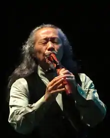 Description de l'image Kitaro tehran 2014 concert (1).JPG.