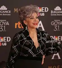 Description de l'image Kiti Mánver at Premios Goya 2017.jpg.