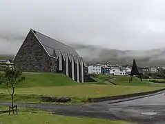 La vieille Christianskirkja (« église de Christian ») de Klaksvík (îles Féroé). Dédiée à Christian X de Danemark, ce lieu de culte est consacré à la mémoire des marins qui ont perdu la vie pendant la Seconde Guerre mondiale.