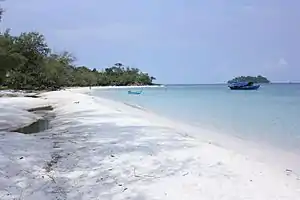 Koh Rong - Plage de sable fin