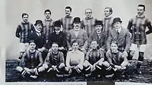 Photographie de l'équipe du Kolozsvári Vasutas Sport Club.