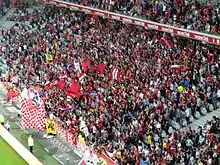 Des supporters du LOSC au Stade Pierre-Mauroy.