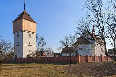 Église Saint-Jacques-le-Majeur.