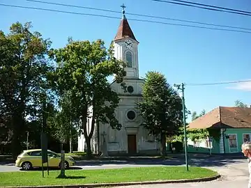 L'église Sainte-Thérèse.