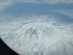 Vue aérienne du volcan.