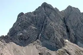 Vue du versant nord-ouest de Križ (Koroška Rinka) depuis Ledinski vrh.