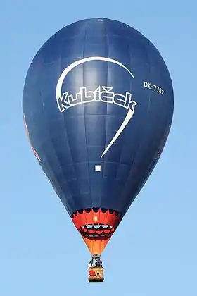 Montgolfière similaire au modèle BB85Z fabriqué par Ballons Kubicek.