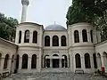 Mosquée Küçük Mecidiye, Istanbul (1848) : vue de face, face au pavillon impérial