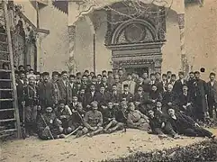 Hansaray, le Congrès national des peuples Tatars de Crimée, 1917 avec Noman Çelebicihan, Asan Sabri Ayvazov, Cafer Seydahmet Kırımer, Osman Aktchokrakli, Chefika Gasprinskyi et Seitcelil Hattat.