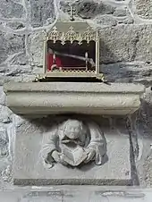 Reliques de Saint-Magloire conservées en l'abbatiale de Léhon.