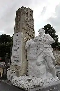 Le monument aux morts.