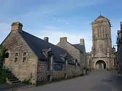 Église Saint-Ronan.