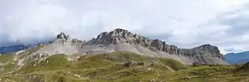 L'aiguille Percée vue depuisles hauteurs de Tignes au sud.