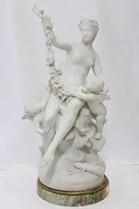 L'Âme aux roses (vers 1760), marbre, musée des Hospices civils de Lyon.