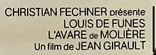 Texte indiquant « CHRISTIAN FECHNER présente LOUIS DE FUNES / L'AVARE de MOLIÈRE / Un film de JEAN GIRAULT » sur un fond uni marron clair.