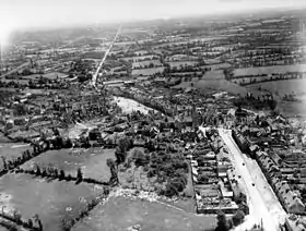 Zone de combat de La Haye-du-Puits au havre de Saint-Germain en haut à droite du cliché (guerre des Haies Archives B.N).