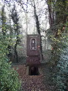 La fontaine Saint-Quentin sur l'Ingon à Quiquery.