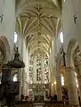 Croisée du transept, vue vers le chœur.