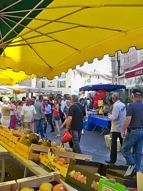 Image illustrative de l’article Marché de L'Isle-sur-la-Sorgue