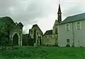 L'ancienne abbaye de Loroy en 1987.