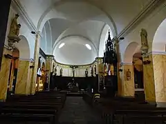 L'église paroissiale Saint-Tudy, vue intérieure.